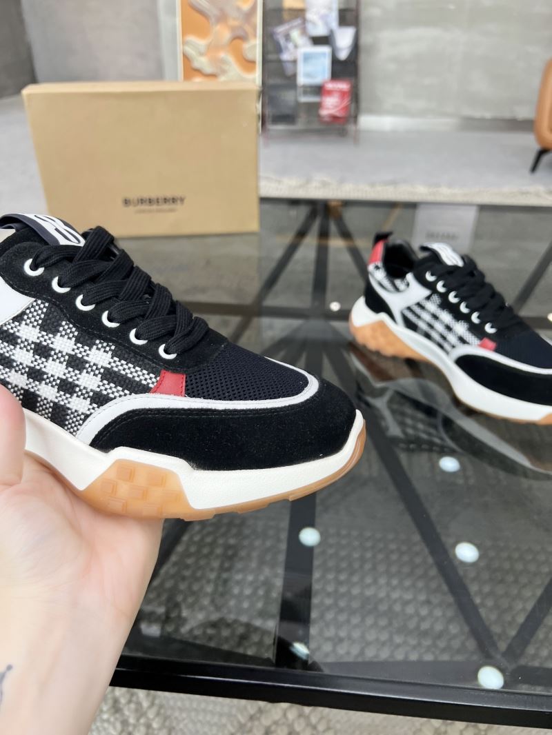 Burberry Low Shoes